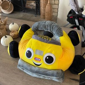 Little tikes Infant sit in dump truck